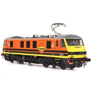 32-617 Class 90 90044 Freightliner G&W - Angle 01