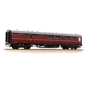 34-462A LNER Thompson Brake Second Corridor BR Maroon